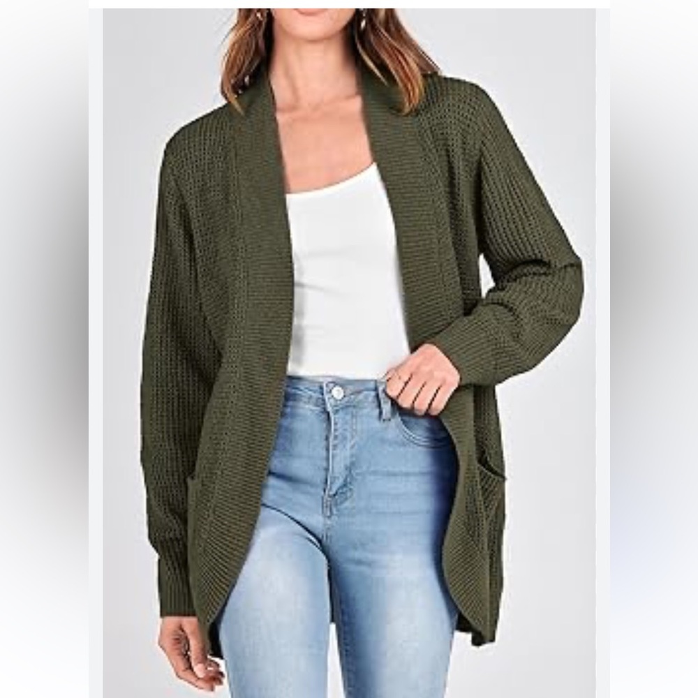 American Eagle Outfitters Dark Green Cardigan size medium.